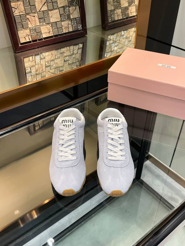 Miumiu New summer casual white shoes Miu Miu is so girly this season! This serie