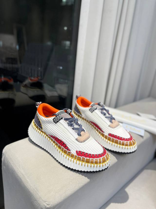 Spring and Summer Chloe Nama Sneaker Rainbow Series Sports Shoes, the same styl