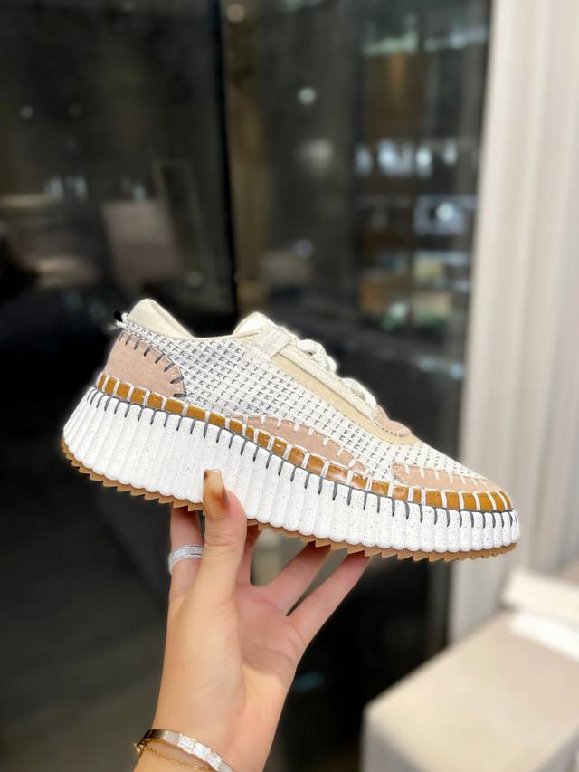 Spring and Summer Chloe Nama Sneaker Rainbow Series Sports Shoes, the same styl