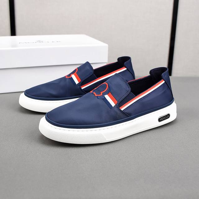 Moncler breathable canvas shoes, the upper is made of comfortable breathable fab