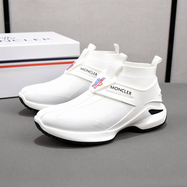 Moncler men's outdoor lace-up sneakers, comfortable and non-slip, designed for o