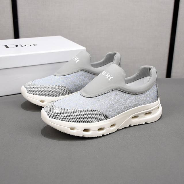 1905939FFF #Dior's new low-top casual sneakers are made of breathable mesh and h