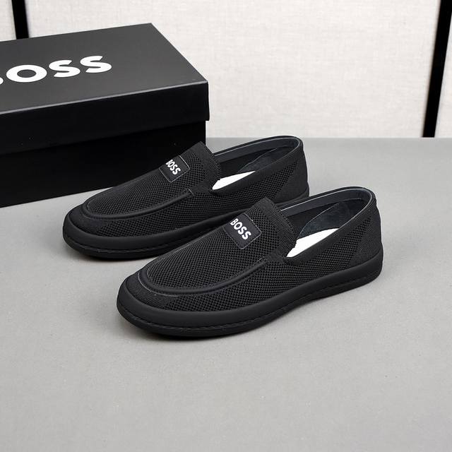 Boss breathable flying woven shoes, the upper is made of high-density flying wov