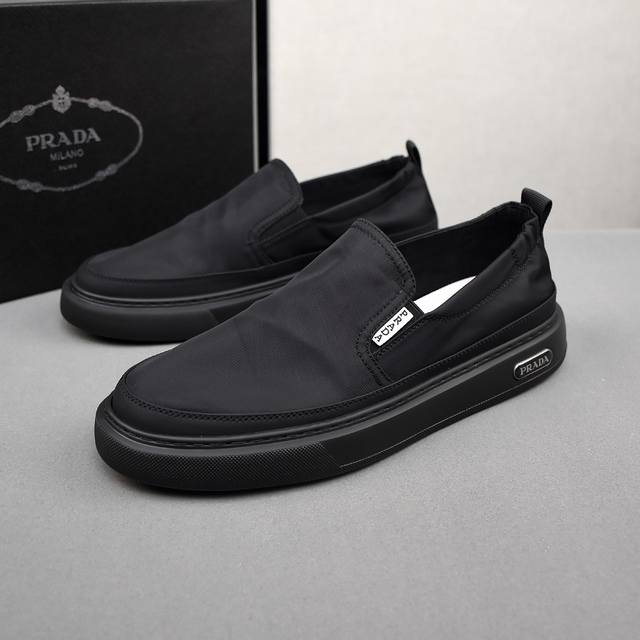 Prada breathable small cloth shoes, the upper is made of comfortable breathable
