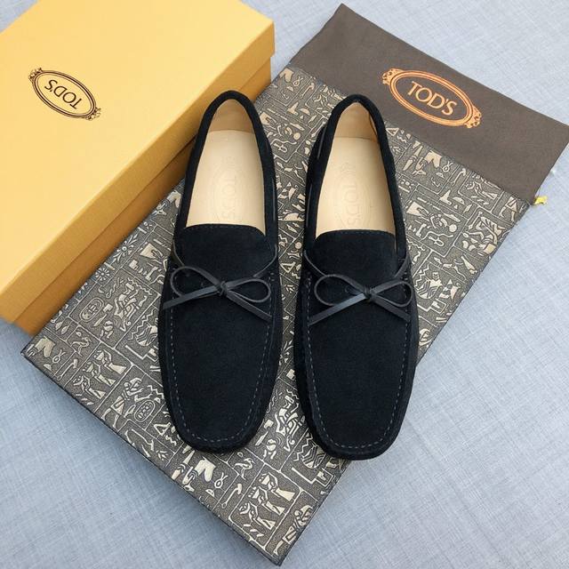 Tods men's loafers, new high-end quality nubuck leather, apricot cow lining. Ori