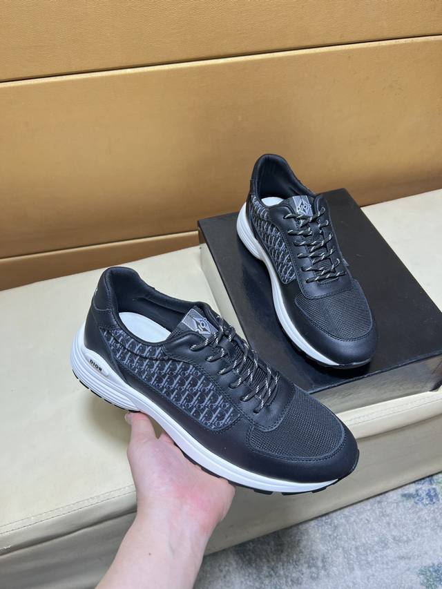 Original quality exclusive first release of Dior's unique modern sports shoes.