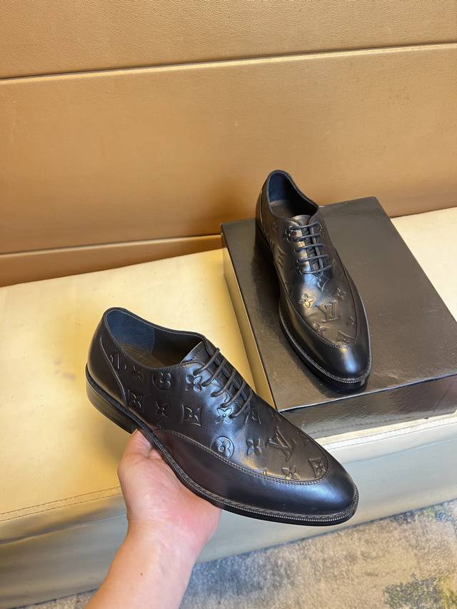 Niuli exclusive first Louis Vuitton ~ unique modern style sports shoes. Counter