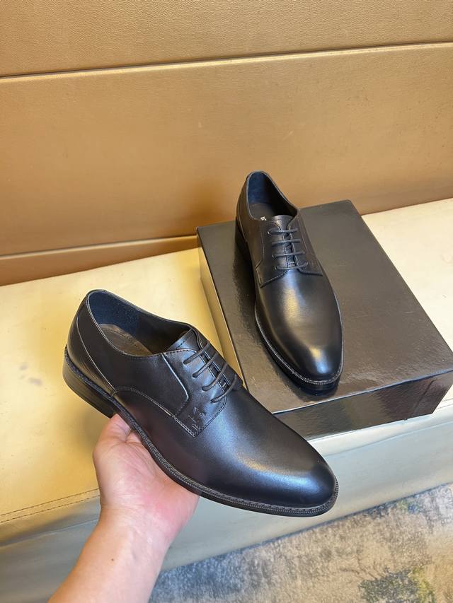 Niuli exclusive first Louis Vuitton ~ unique modern style sports shoes. Counter