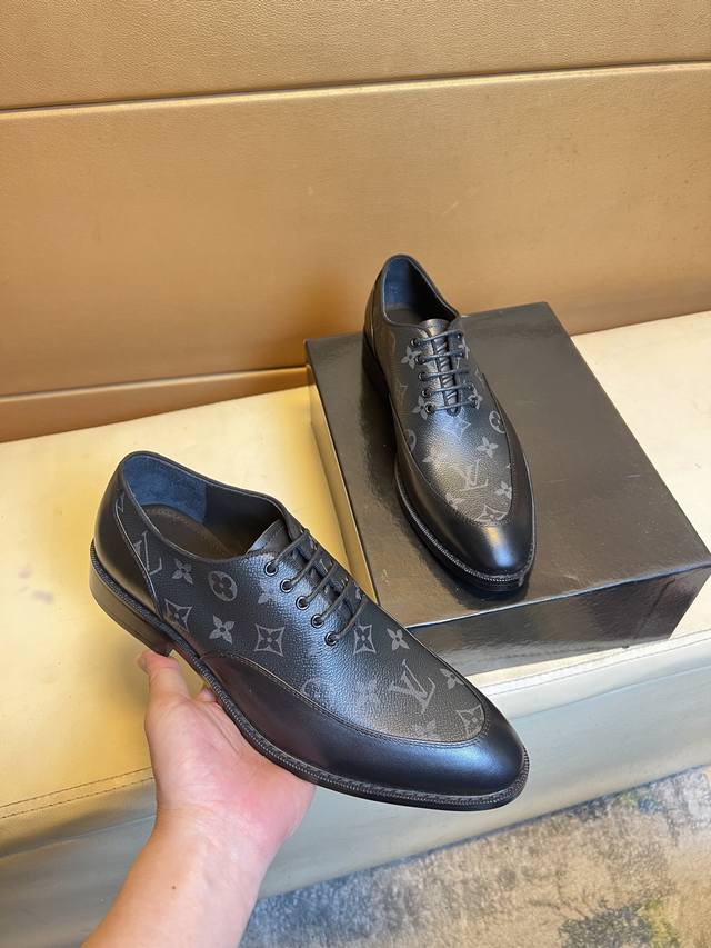 Niuli exclusive first Louis Vuitton ~ unique modern style sports shoes. Counter