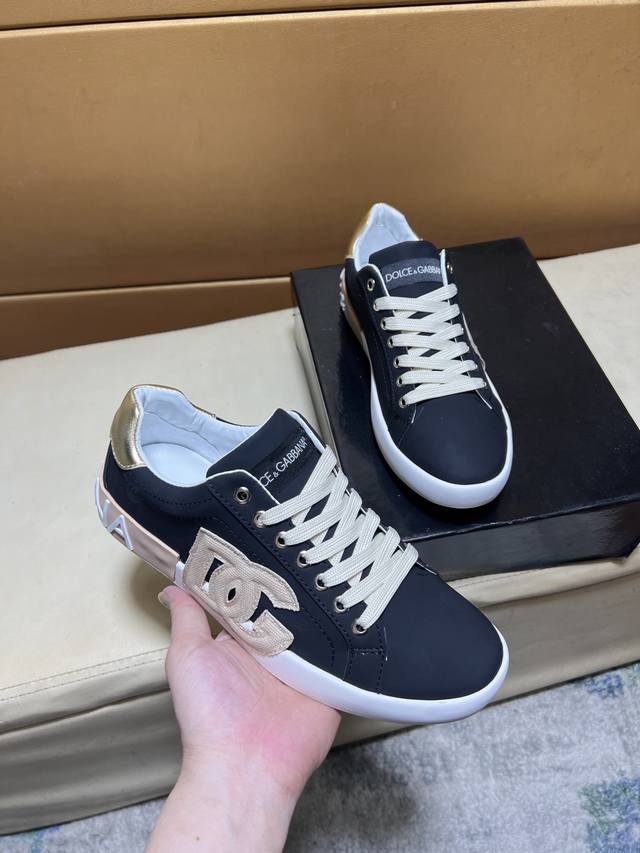 Exclusive first release of Dolce & Gabbana's unique modern sports shoes. Counte
