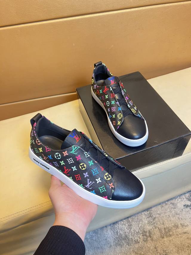 Louis Vuitton top purchasing agent for men 2025Hk counter simultaneous sale. So