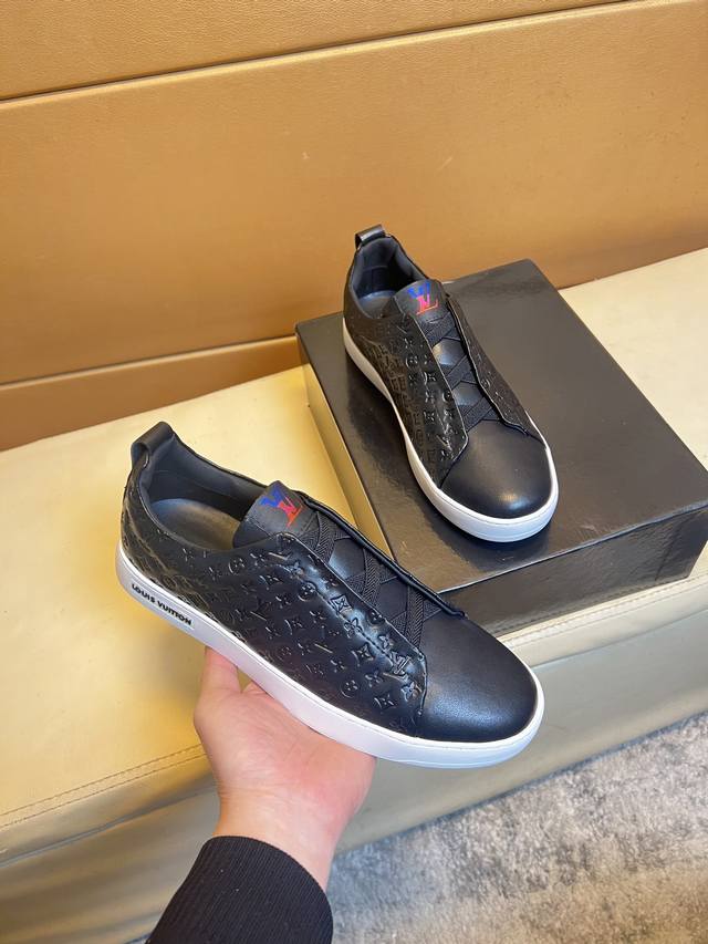 Louis Vuitton top purchasing agent for men 2025Hk counter simultaneous sale. So