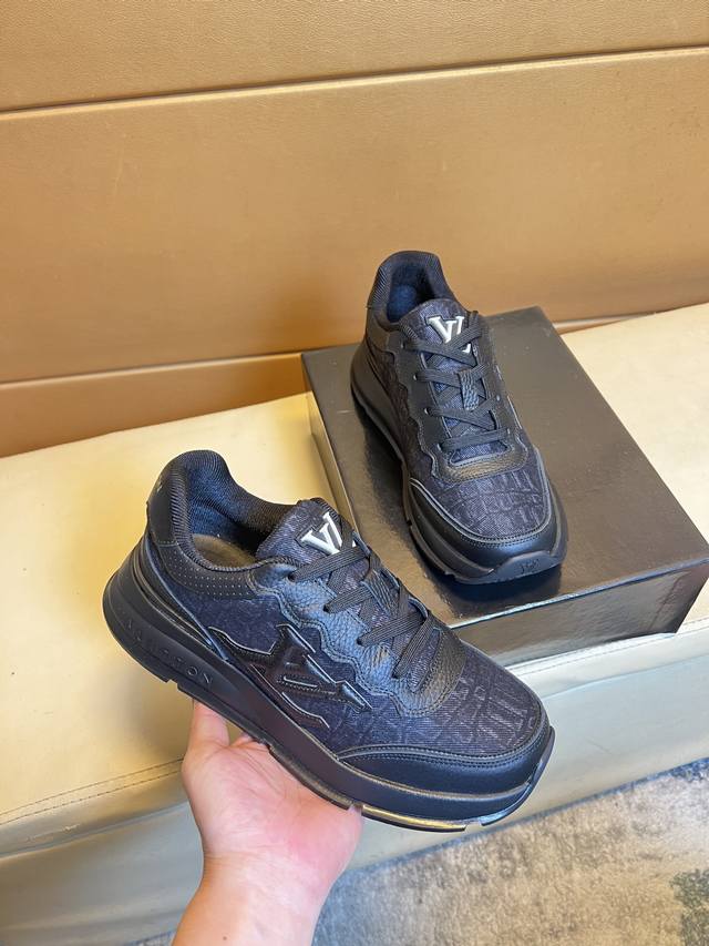 Original quality exclusive first release of Louis Vuitton unique modern style s