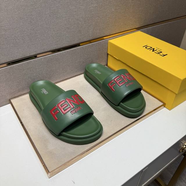 Factory price Pp Fen~ Men's casual slippers 2025Z counter simultaneous sale Siz
