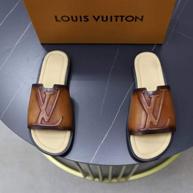 Factory Price Pp: Lv Donkey Louis Portofino Sandals are made of soft imported c
