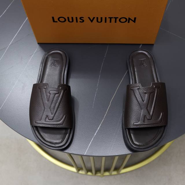 Factory Price Pp: Lv Donkey Louis Portofino Sandals are made of soft grained co