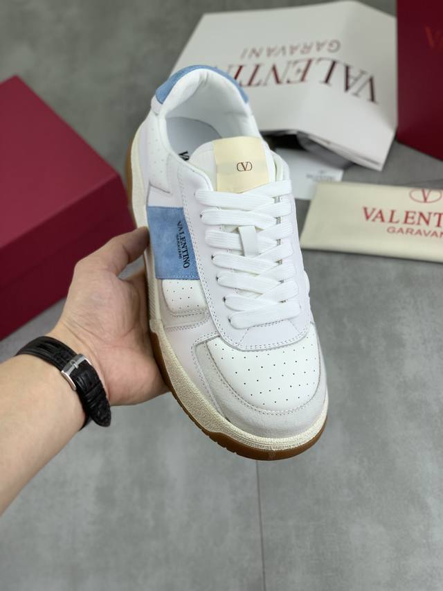 Factory P price P real price latest Valentino Valentino V home new leisure young