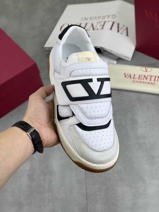 Factory P price P real price latest Valentino Valentino V home new leisure young
