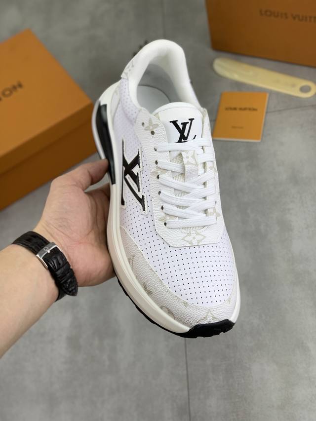 Factory P price P actual price Lv The latest casual and fashionable men's shoes