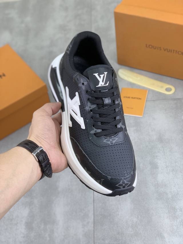 Factory P price P actual price Lv The latest casual and fashionable men's shoes