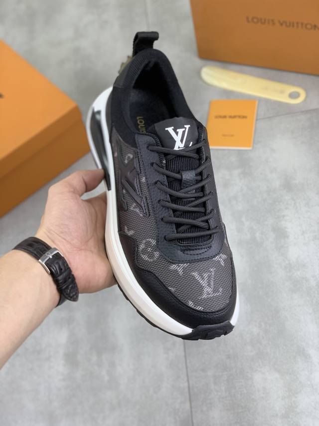 Factory P price P actual price Lv The latest casual and fashionable men's shoes