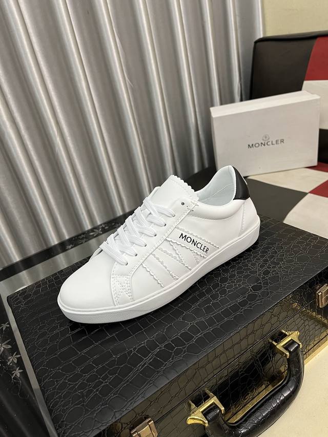 Factory Price Pp: Moncler men's casual sports shoes, comfortable performance, m