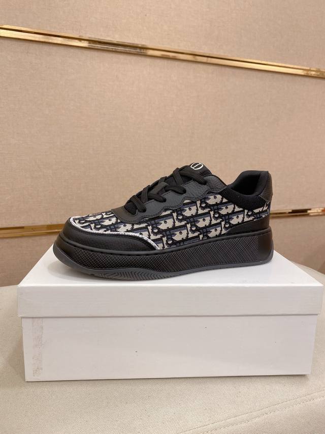 Factory P price Dior D new models are on sale at the same time in the counters,