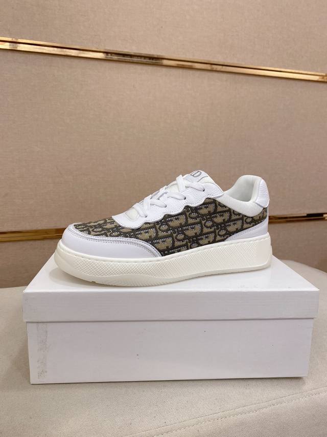 Factory P price Dior D new models are on sale at the same time in the counters,