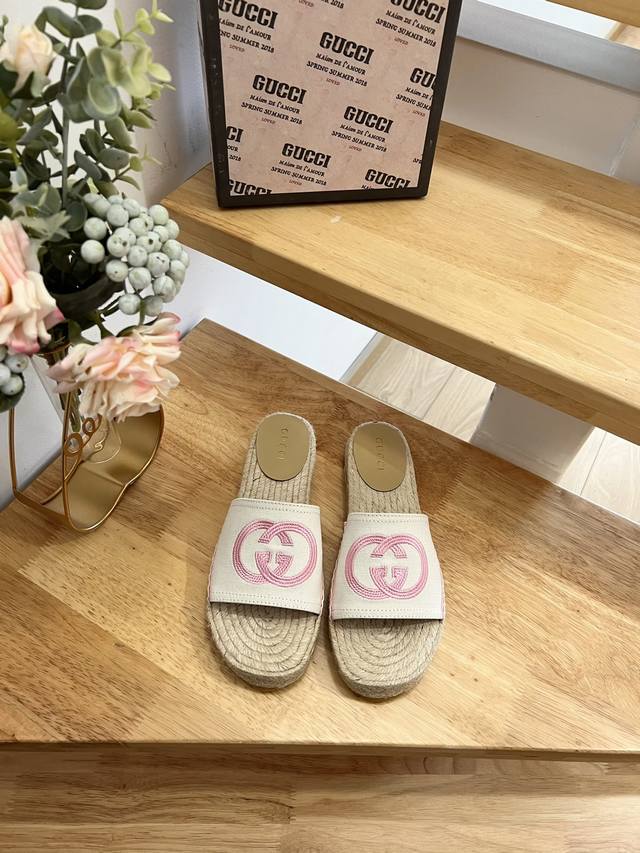 Gucci 23Ss fisherman's slippers. Gucci brand fashion has always been famous for