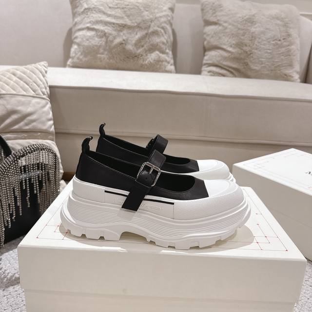 2025 McQueen new Mary Jane women's shoes Aiexandermcqueen original quality certi