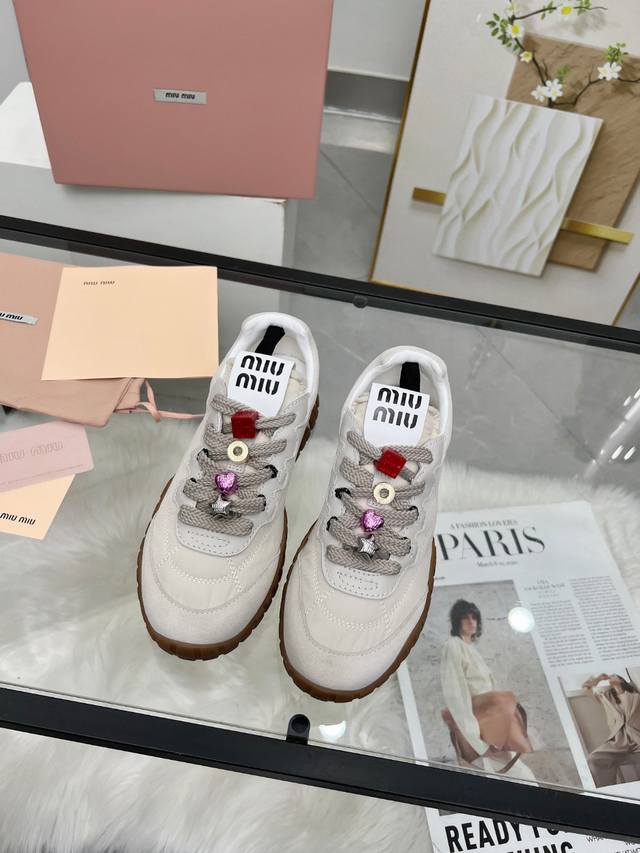 Miu Miu 25Ss Spring and Summer new models show Miumiu Dexun casual shoes show cr