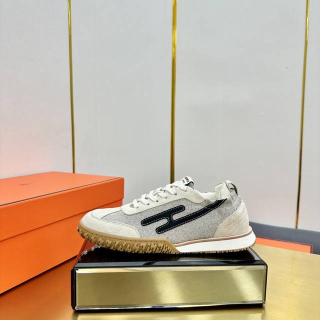 Men's size +10 Hermes top version# Hermes Deep series couple's white shoes casua