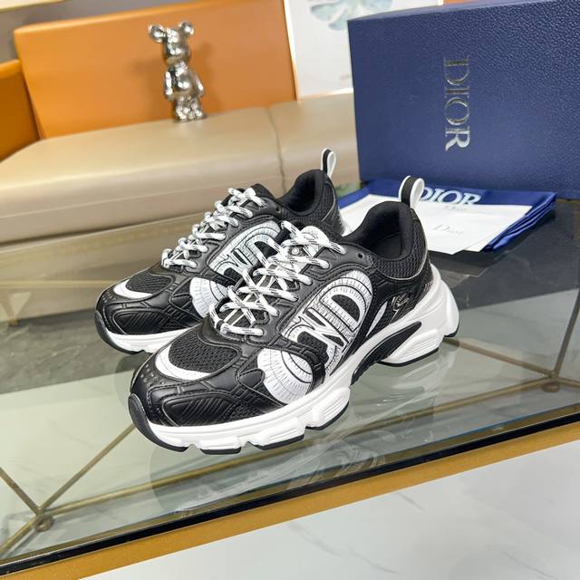 The Dior Chrono sneaker is a new product from the Fall 2024 ready-to-wear colle