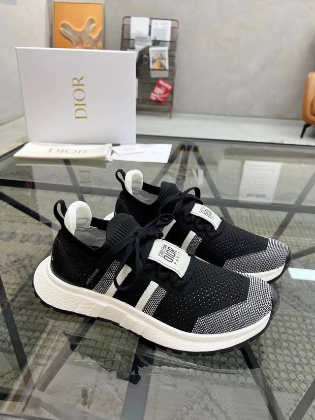 Top-level purchasing agent Di Zhajie couple casual shoes counter simultaneous s