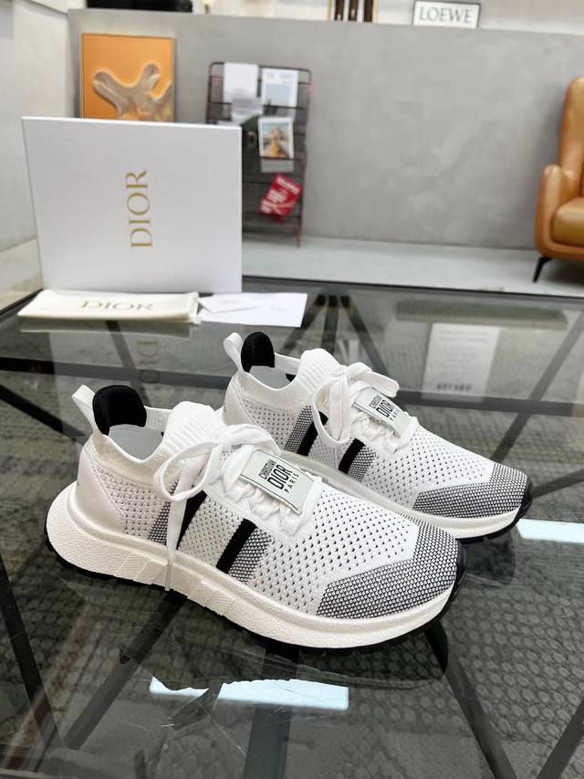 Top-level purchasing agent Di Zhajie couple casual shoes counter simultaneous s