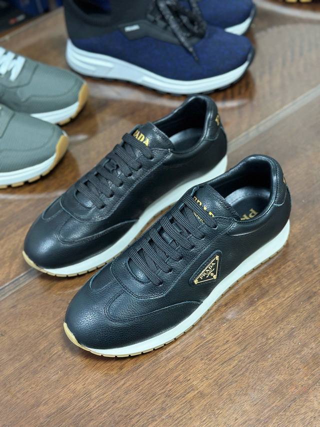 Prad* Prada 2025 Spring and Summer new men's high-end sports shoes, this pair of