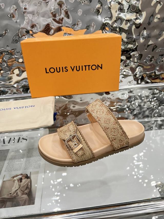 Real price, no discount! Louis Vuitton spring and summer new slippers are on sa