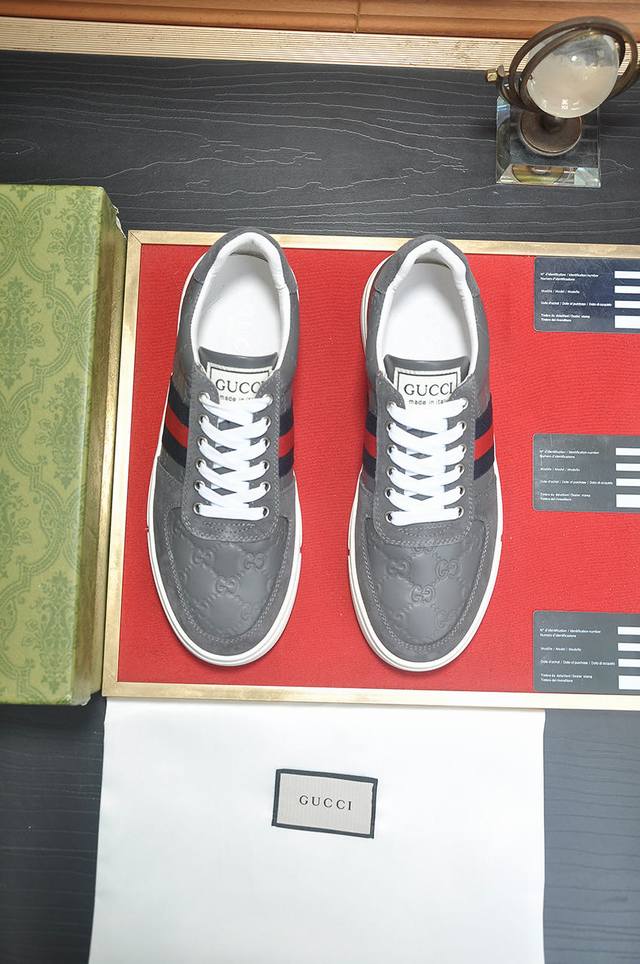 Gucci Gucci official website 1:1 sports men's shoes are on sale now, using origi
