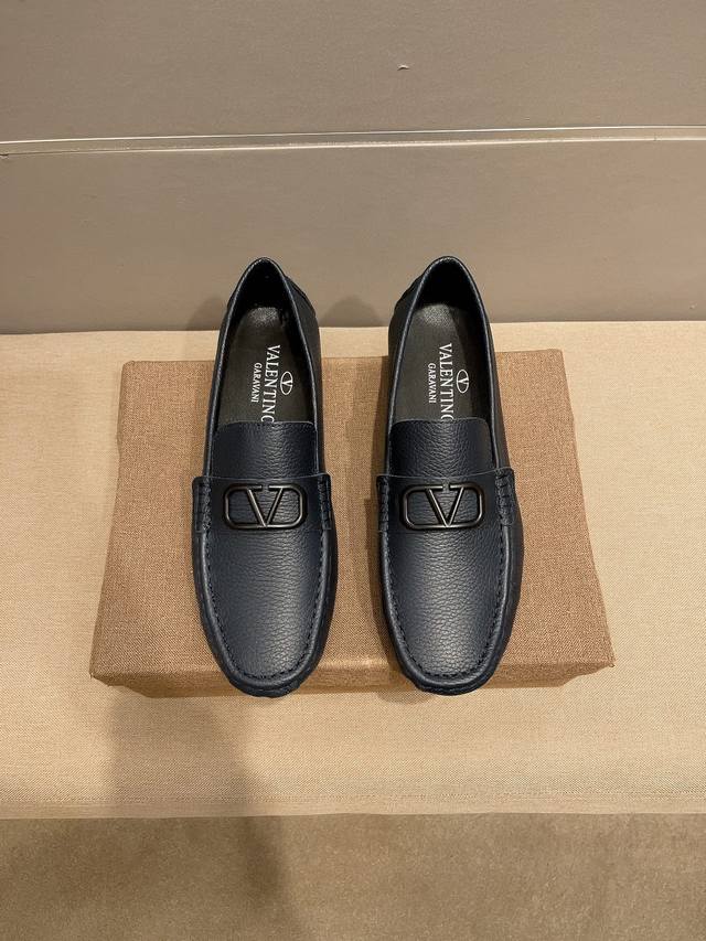 Real price Valentino flagship store new model, the official latest elements are