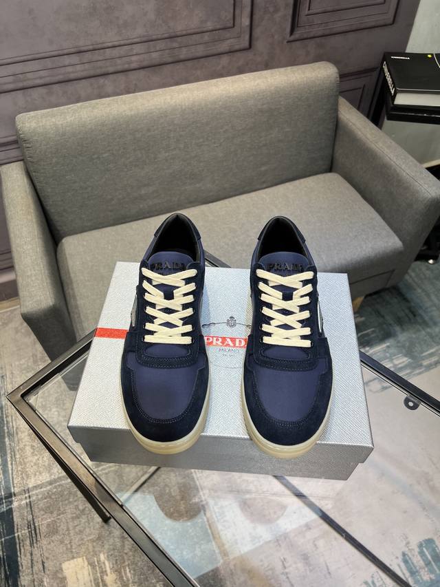 Prada men's shoes counter hot sale, official website synchronization, 1 high-qua