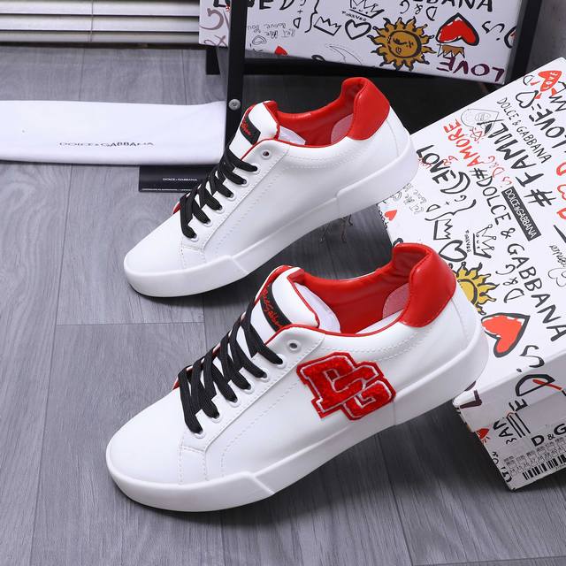 Product trademark: Dg Dolce & Gabbana couple casual sneakers Regular size: 35-4
