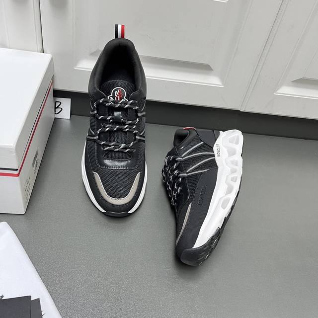 New Moncler men's shoes are shipped, casual sports men's shoes This imported co