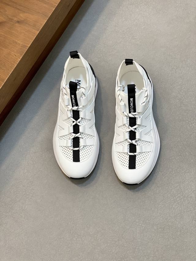 Moncler men's casual sports shoes, comfortable and non-slip, made of one-piece i