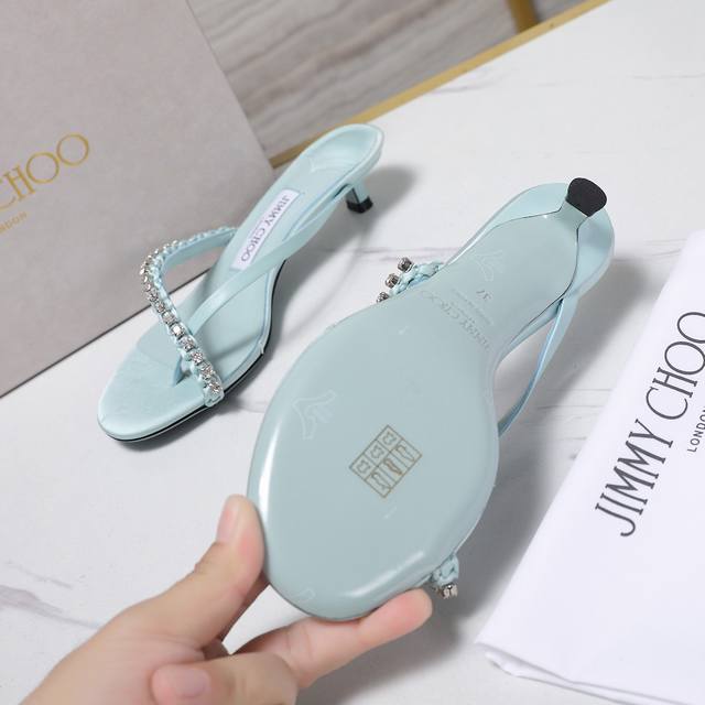 highest versionJimmy Choo's latest flip-flops2025Ss hand-sewn diamond chain sand