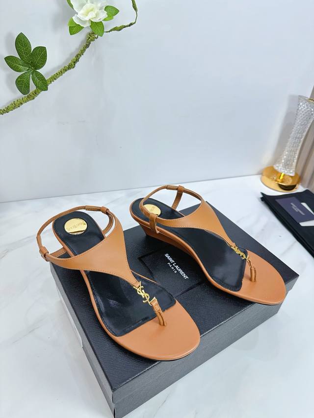 Factory Saint Laurent 25Ss Super popular sandals are now available at the counte