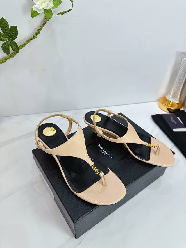 Factory Saint Laurent 25Ss Super popular sandals are now available at the counte