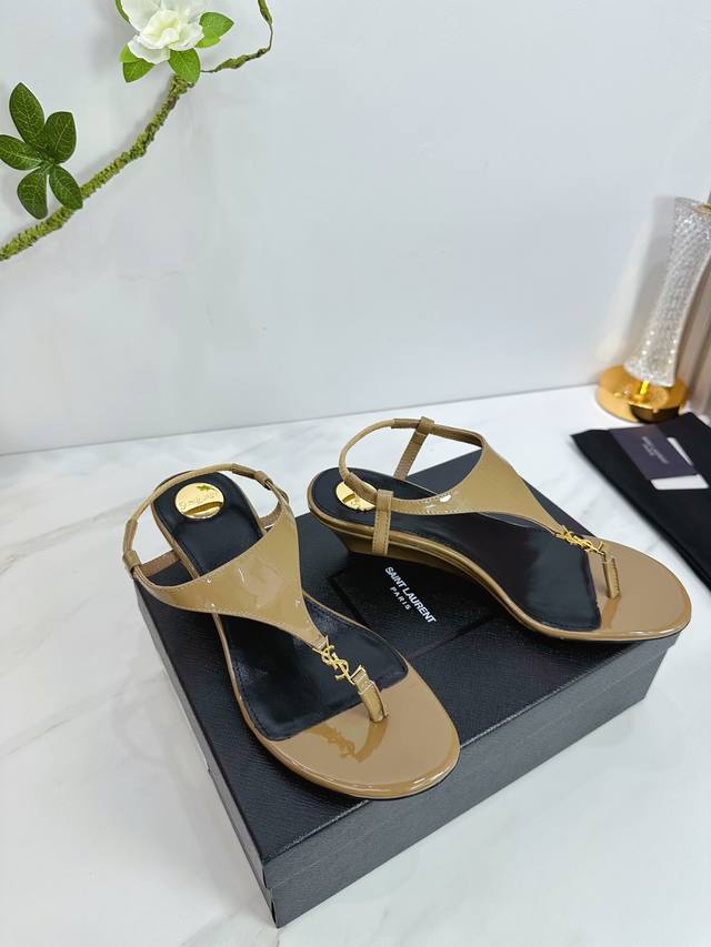 Factory Saint Laurent 25Ss Super popular sandals are now available at the counte