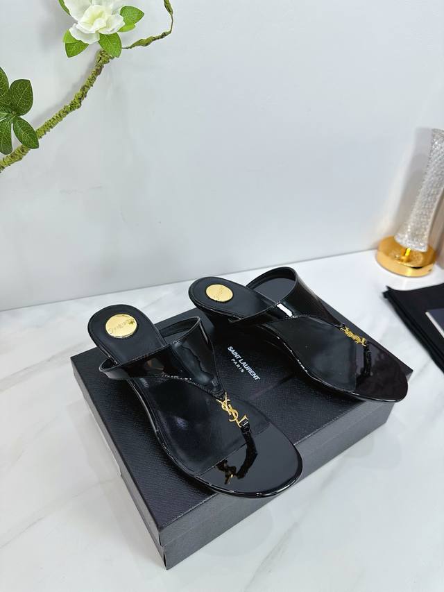 Factory Saint Laurent 25Ss Super popular sandals are now available at the counte