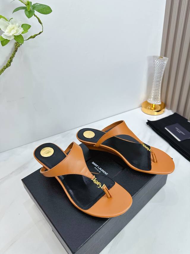 Factory Saint Laurent 25Ss Super popular sandals are now available at the counte