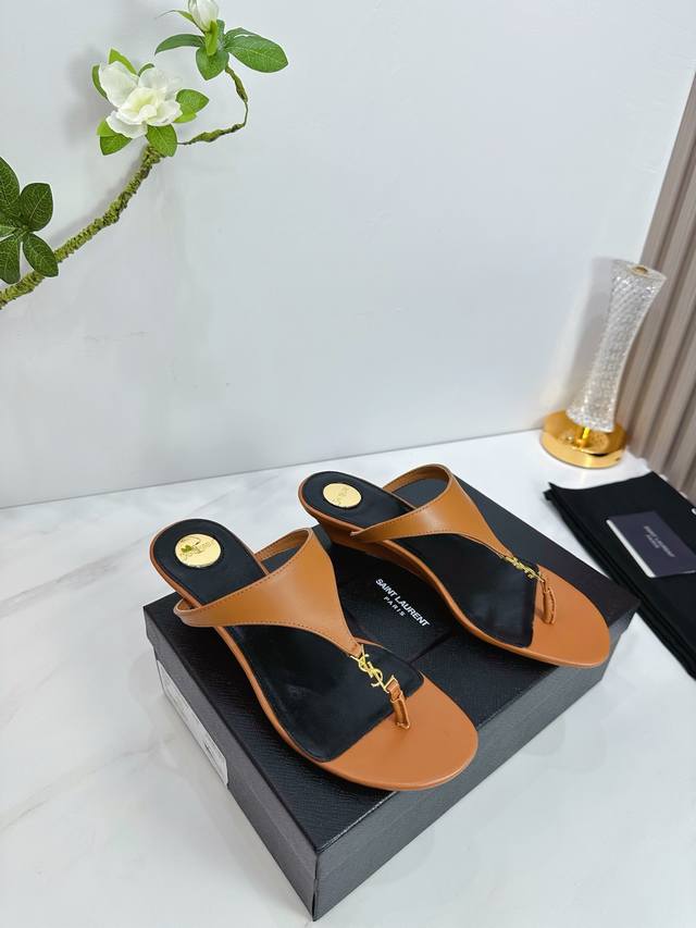 Factory Saint Laurent 25Ss Super popular sandals are now available at the counte